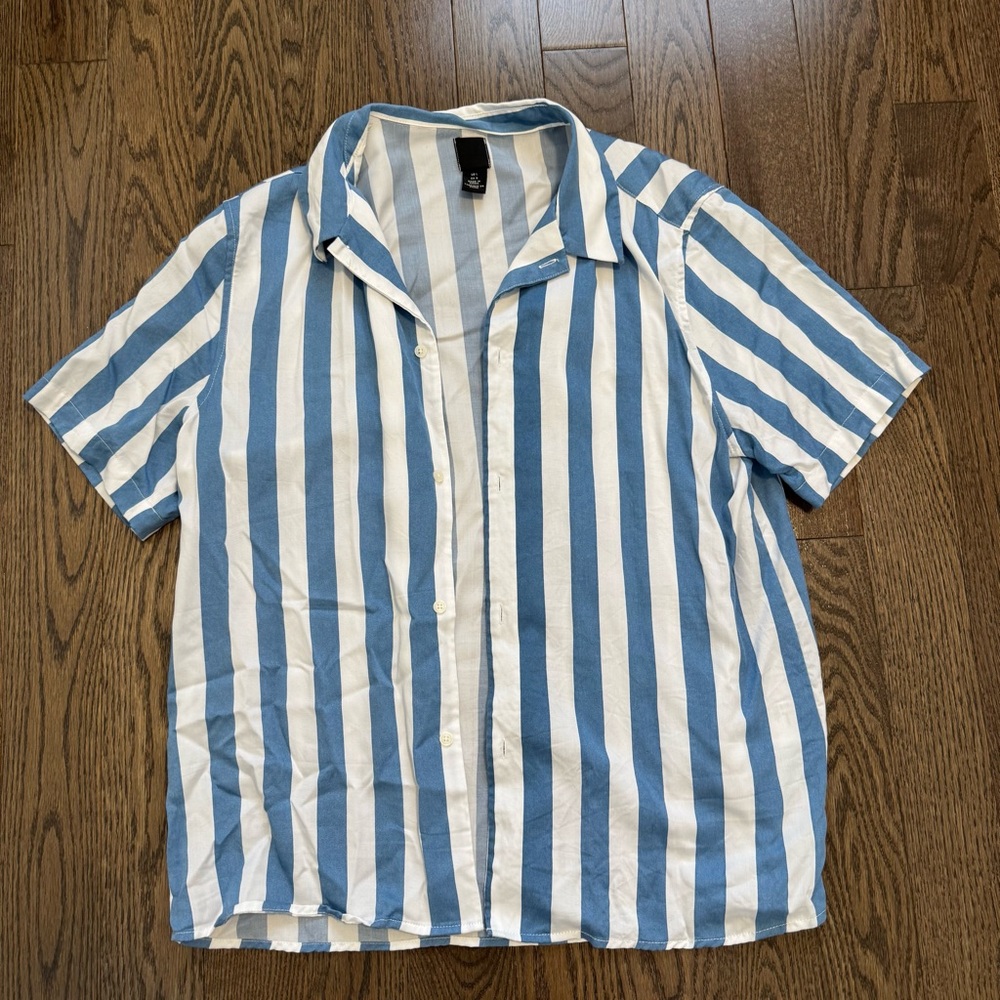 Men’s HM Striped Button Up Shirt